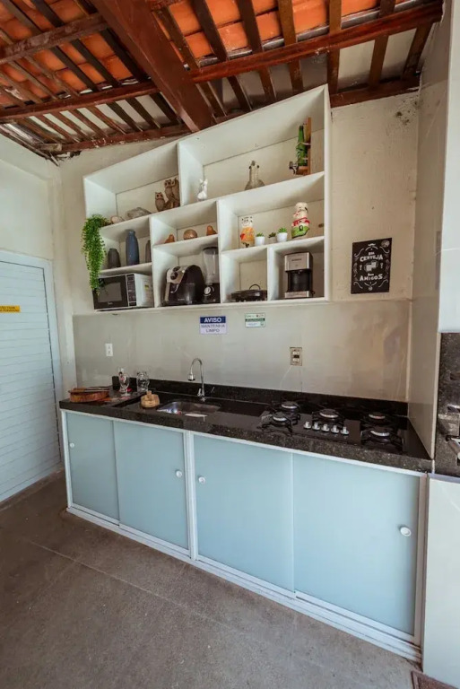 Casa c 4 su tes Piscina Churrasqueira e Garagem