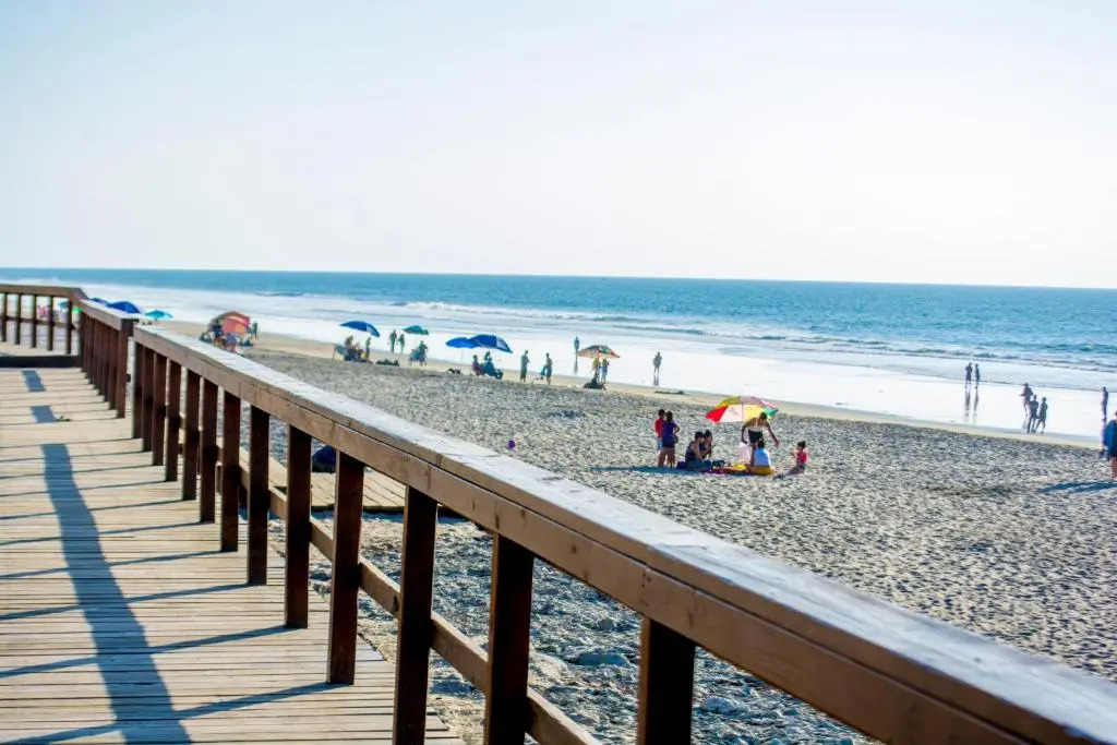 Beach view & Boardwalk 1 BRD Getaway