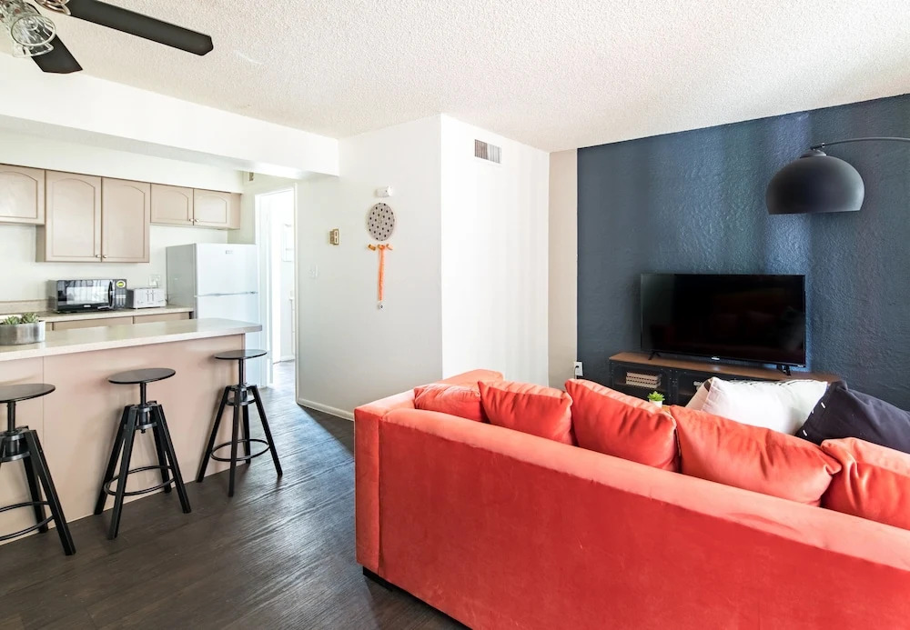 WanderJaunt - Old Town Scottsdale Apts
