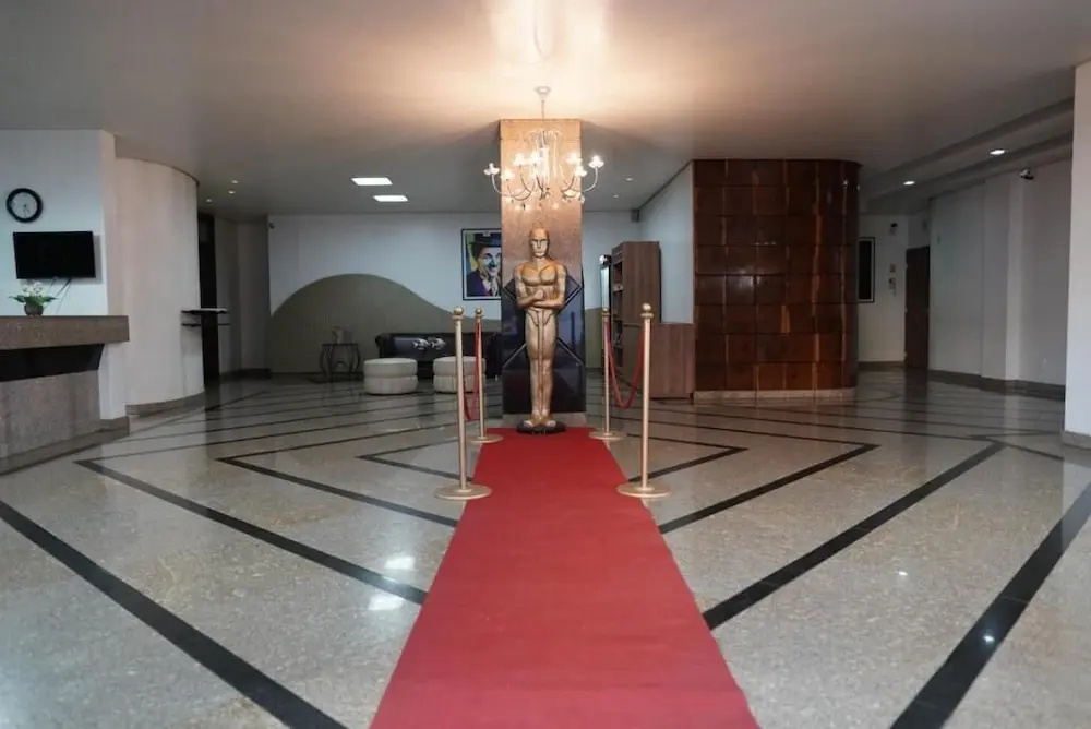 HOTEL OSCAR GOLD
