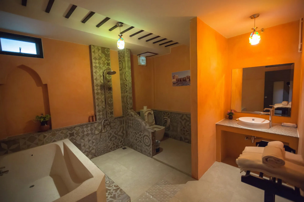 Retro Box Hotel Chumphon