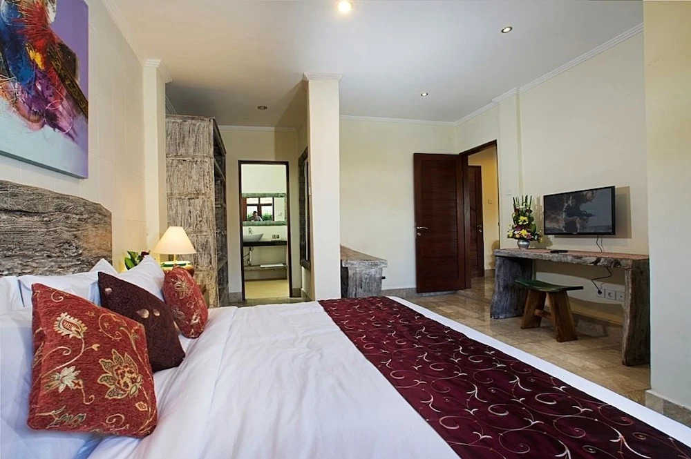 RuKun Residence - Home in Seminyak Bali