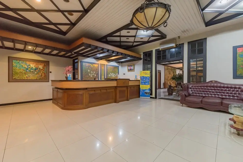 Urbanview Hotel Crown Tasikmalaya by RedDoorz