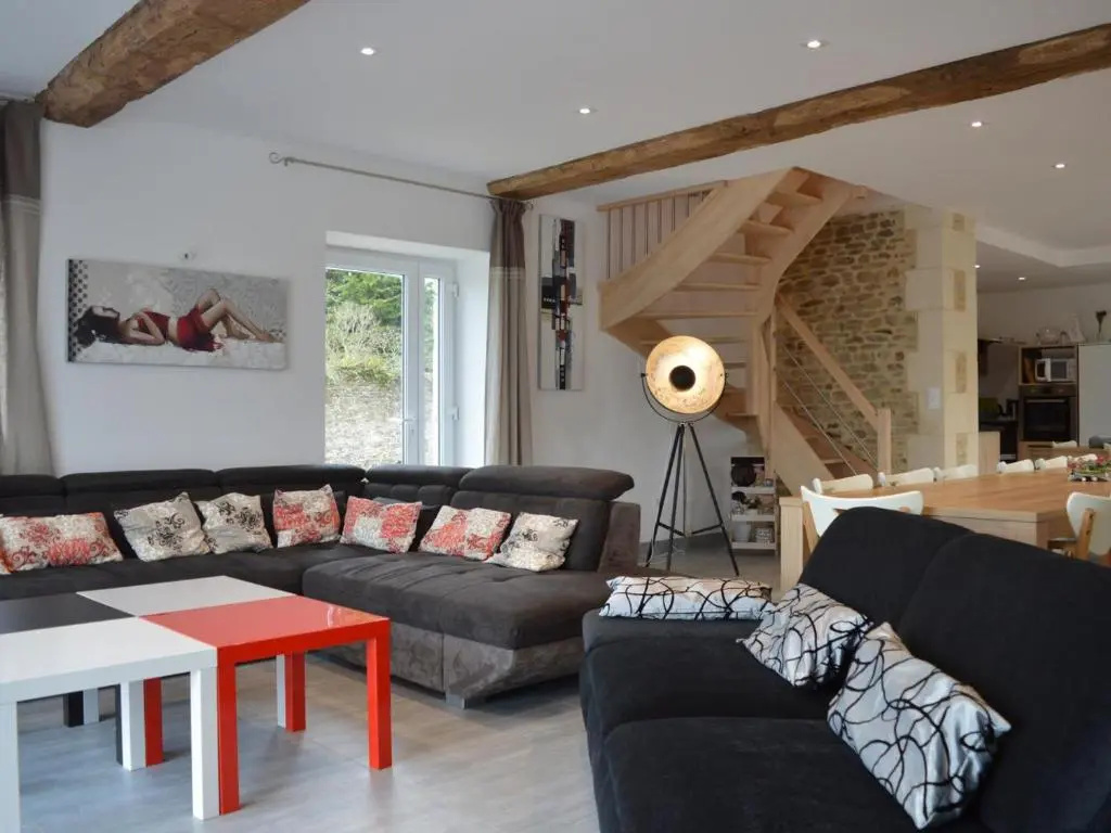 Maison spacieux pour familles avec terrasse et animaux acceptés - FR-1-497-53