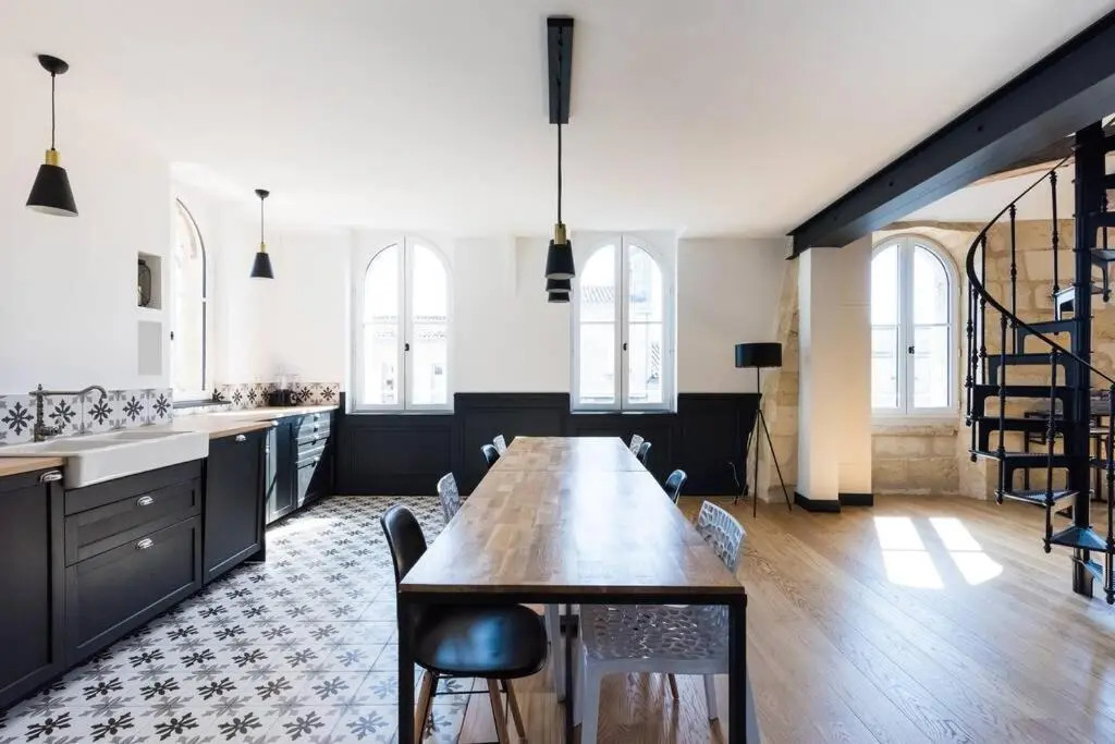 Magnifique loft type Boutique Hôtel à Libourne