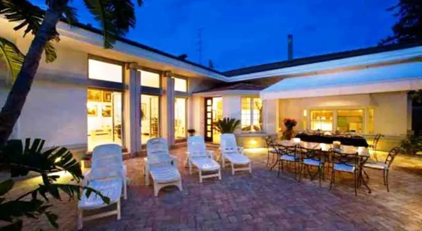 Villa Lux