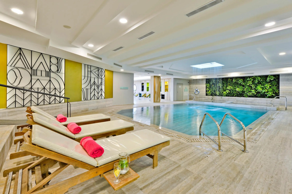 Napa Mermaid Hotel & Suites