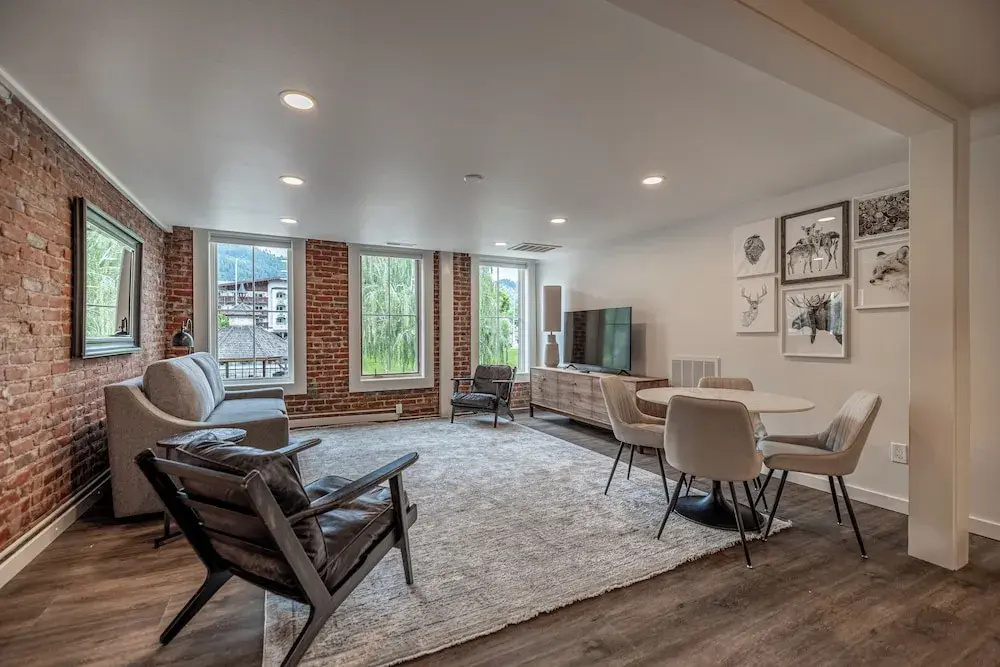 Bavarian Lodge Suites