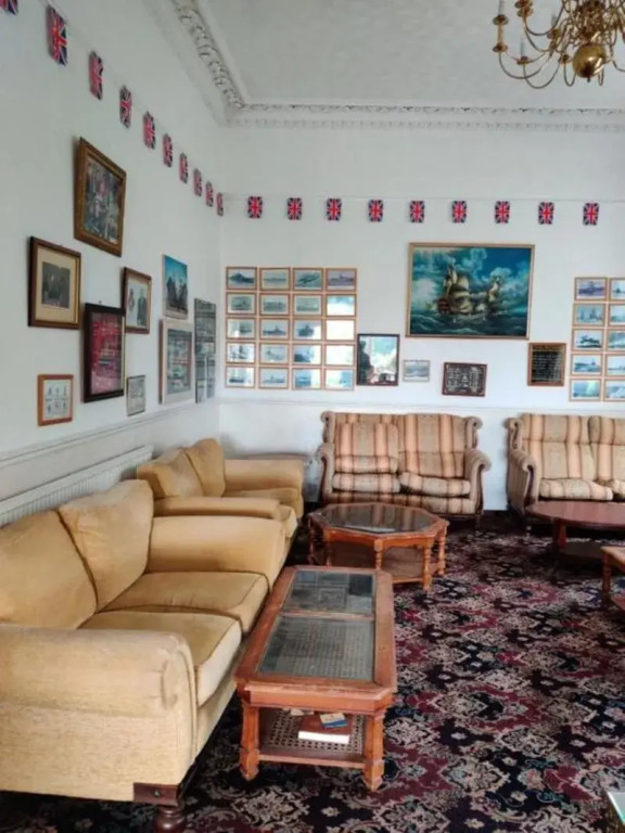 Inglewood Palm Hotel
