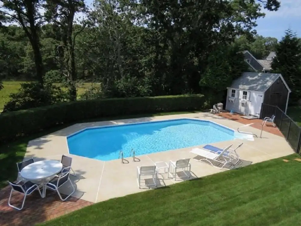 26 Whiteleys Way - Four Bedroom House