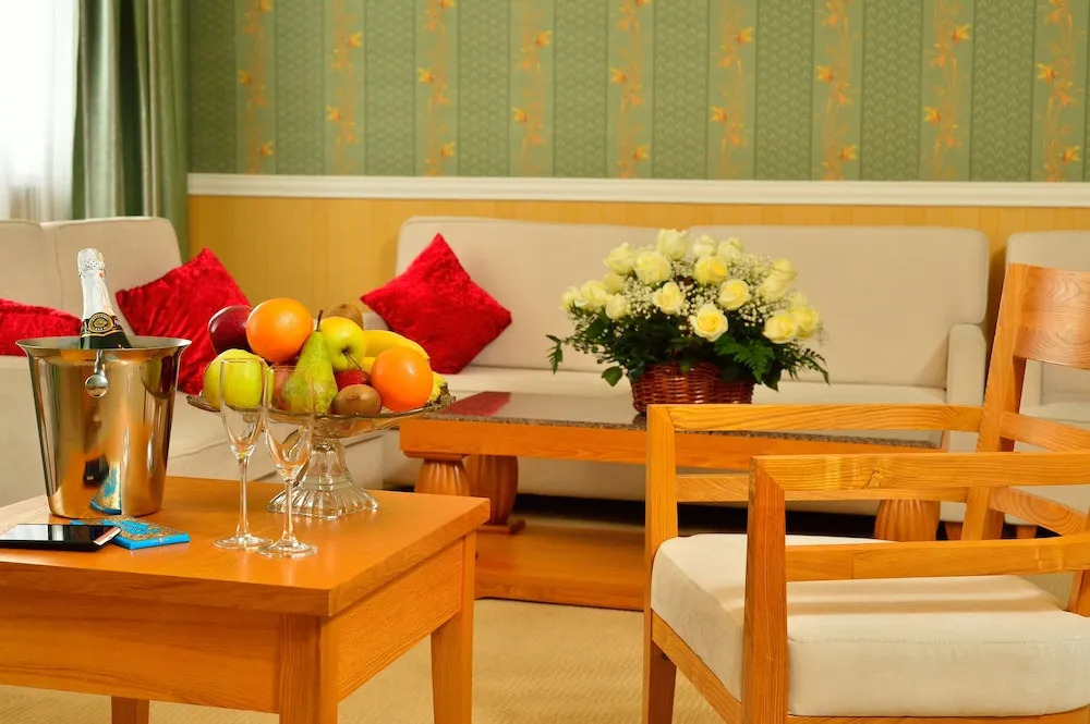 O'Azamat Hotel