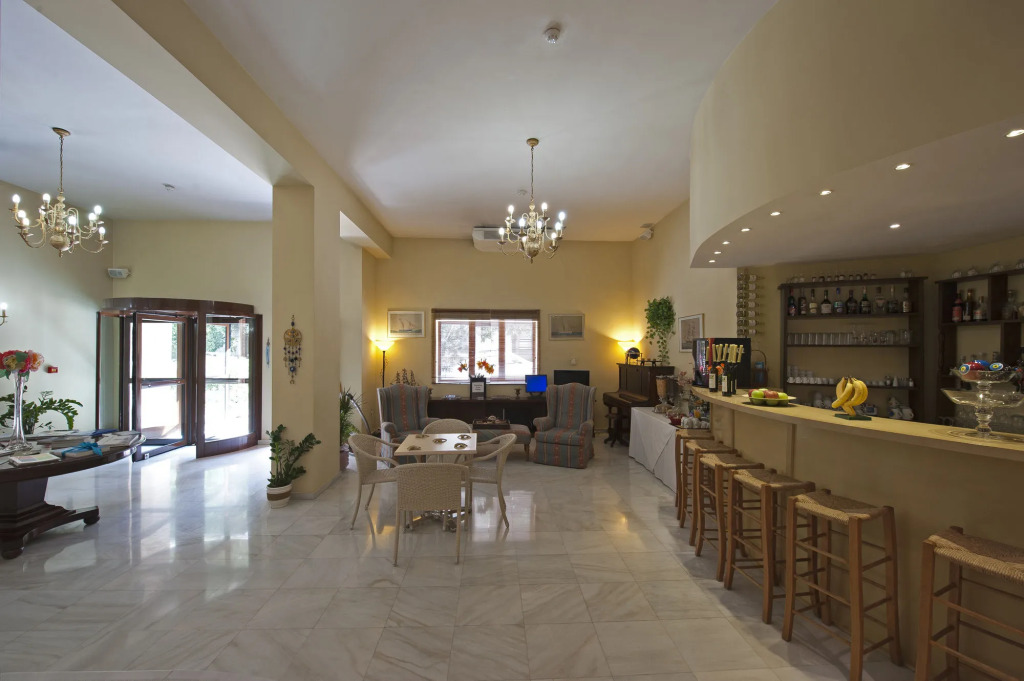 Efplias Hotel Apartments and Suites