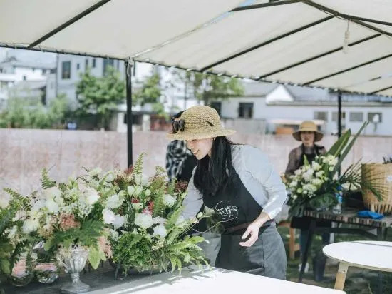 the Floral Lab
