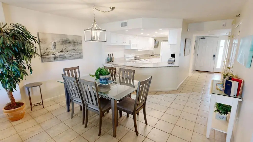 Inlet Reef 316 2 Bedroom Condo by RedAwning