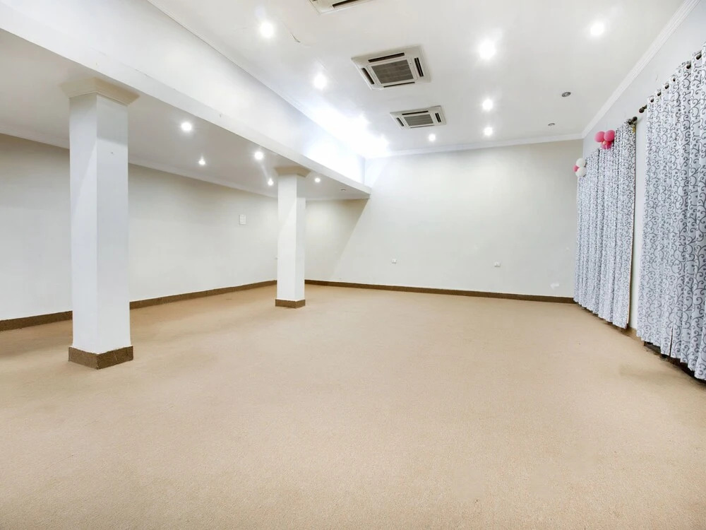 Hans Regency Birsa Vihar