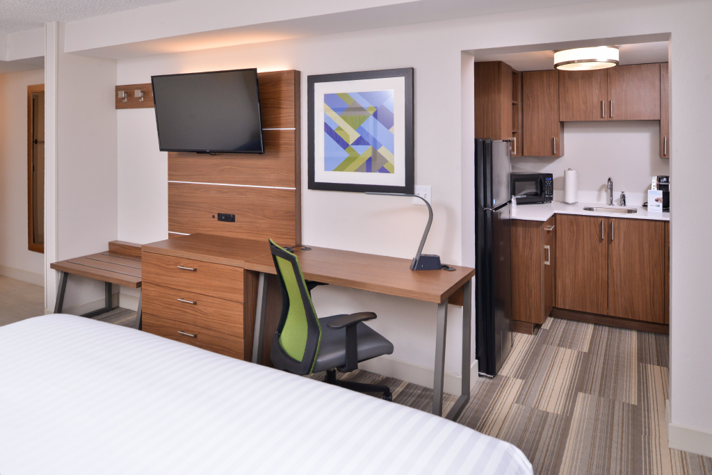 Holiday Inn Express & Suites Indianapolis Dtn-Conv Ctr Area by IHG