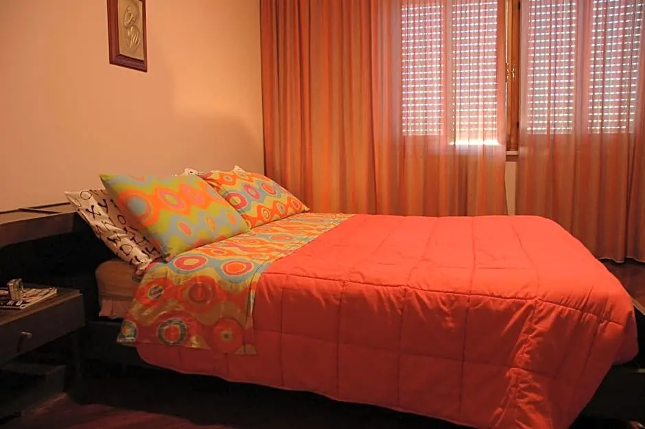 Liana Guest House