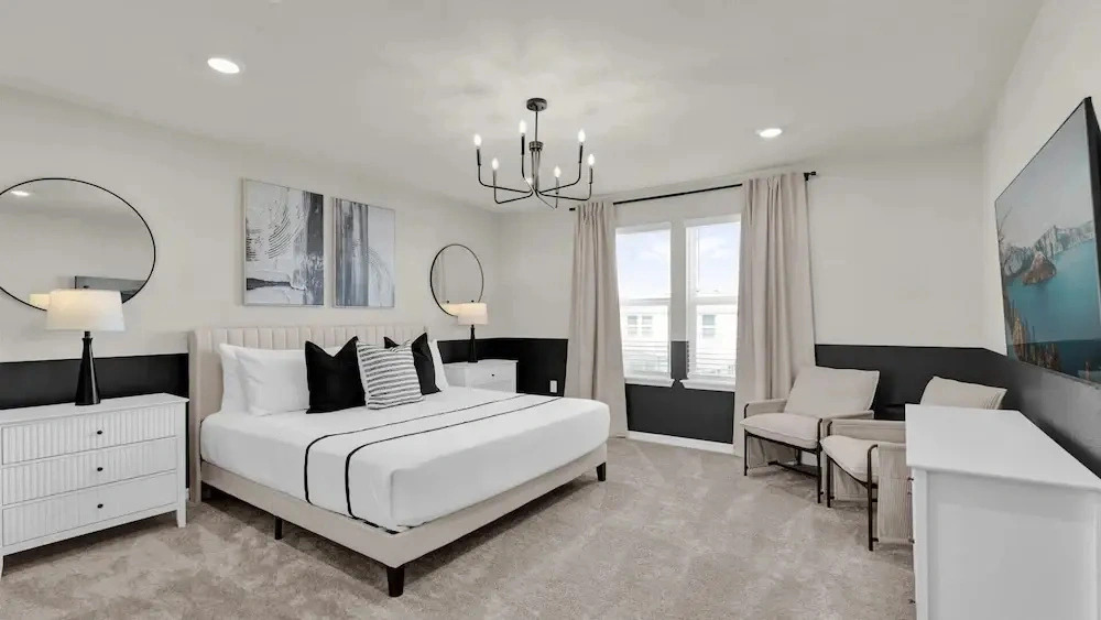 Upstay Family Home w Cinema, Pool & BBQ Clermont