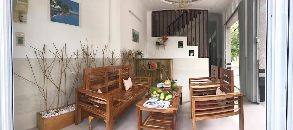 D Homestay