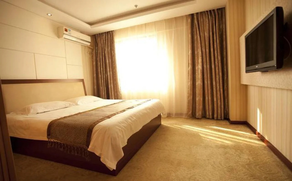 GreenTree Inn JiangSu TaiZhou YingChun W) Road Walking Street Express Hotel