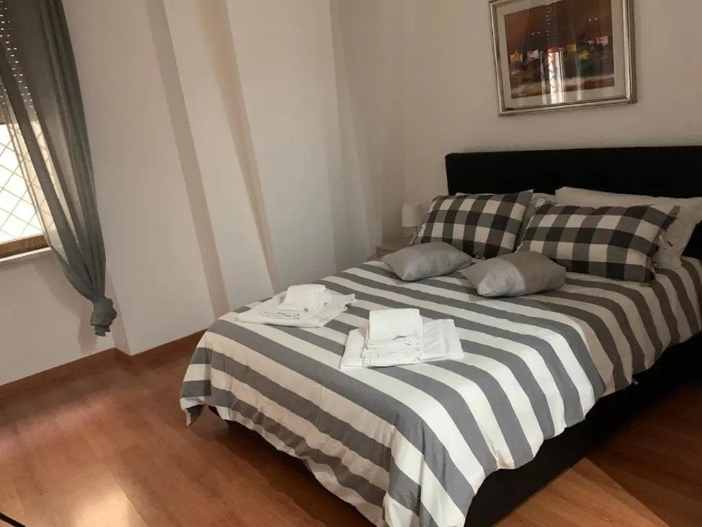 Napolidays Toledo Apartment By Dimorra
