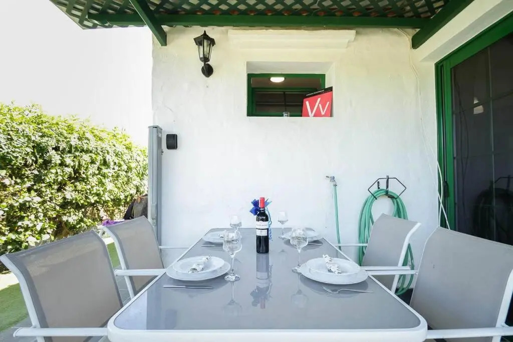 Cozy & Modern Bungalow W Private Garden Bbq Wifi