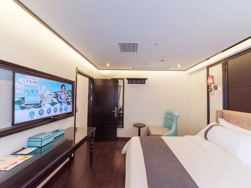Xana Hotelle Xiamen Airport Fanghu Station Center