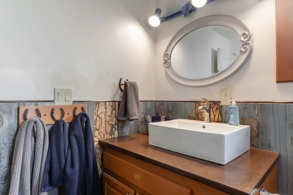 Casita Del Sol Charming Private Studio Studio Bedroom Cabin by RedAwning