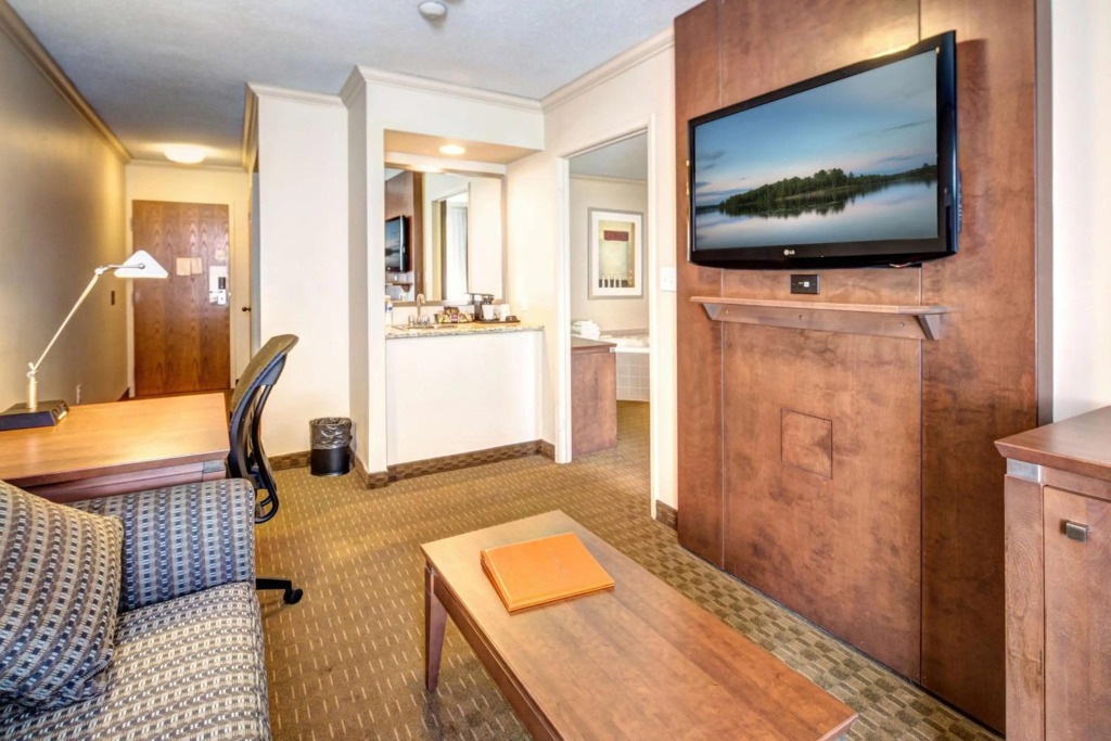 Best Western Plus Guildwood Inn