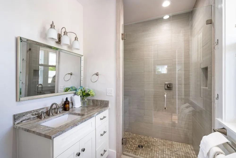 Ramona by Avantstay Sun Soaked Home w/ Lush Surroundings