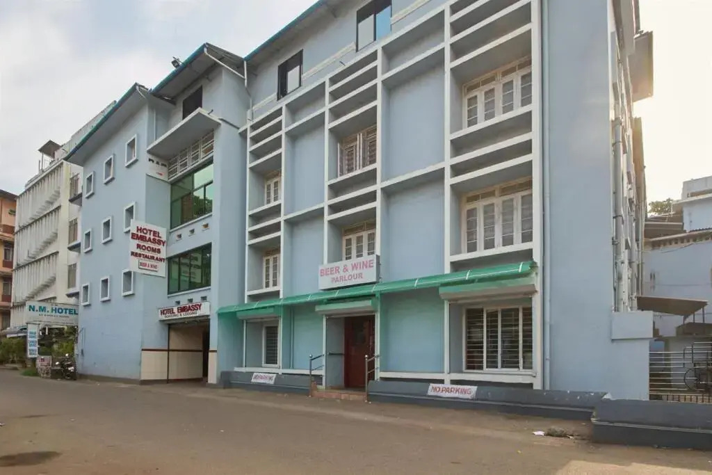 Hotel Embassy