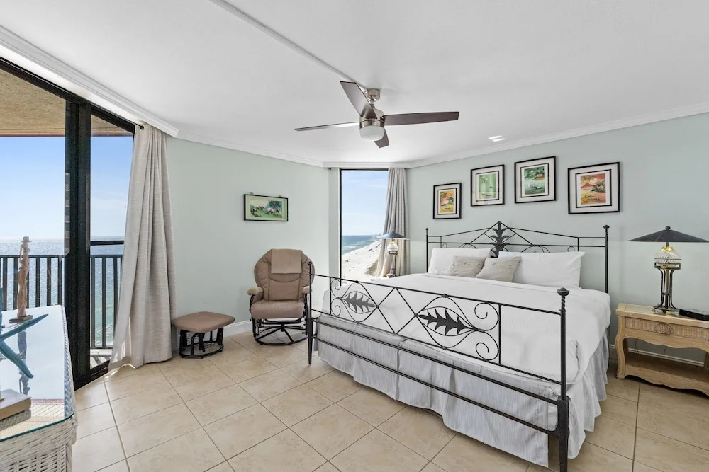 Summerhouse Beach Resort by Panhandle Getaways