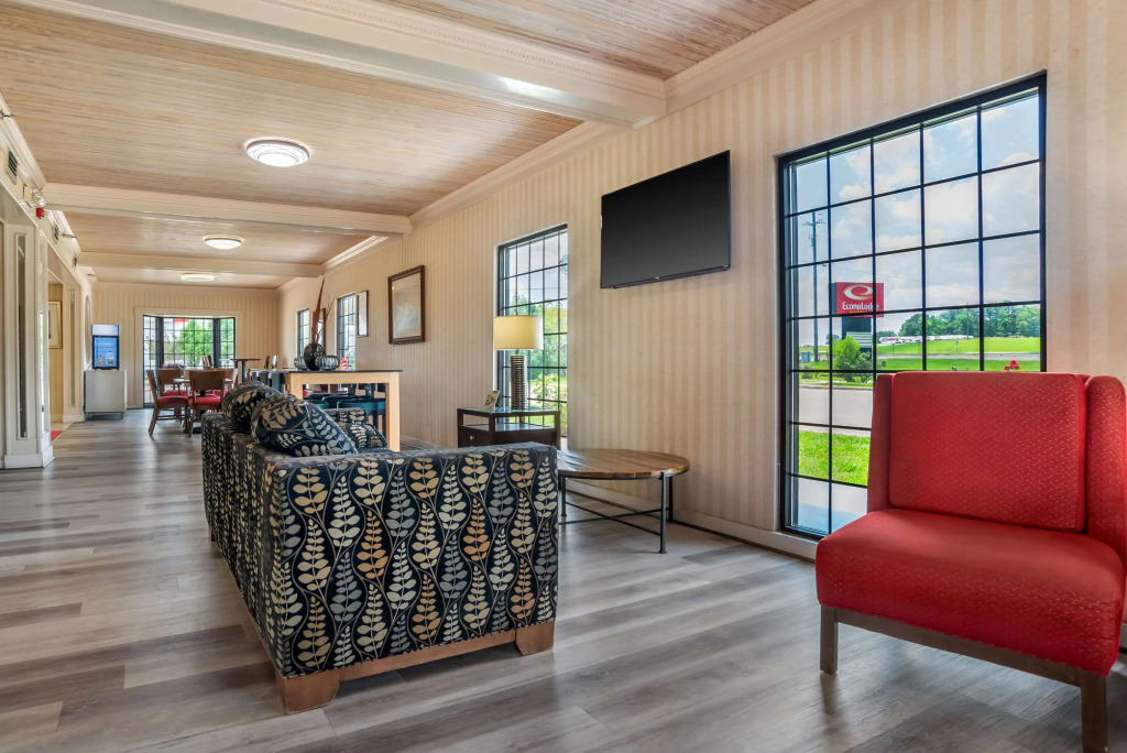 Econo Lodge Inn & Suites Philadelphia MS