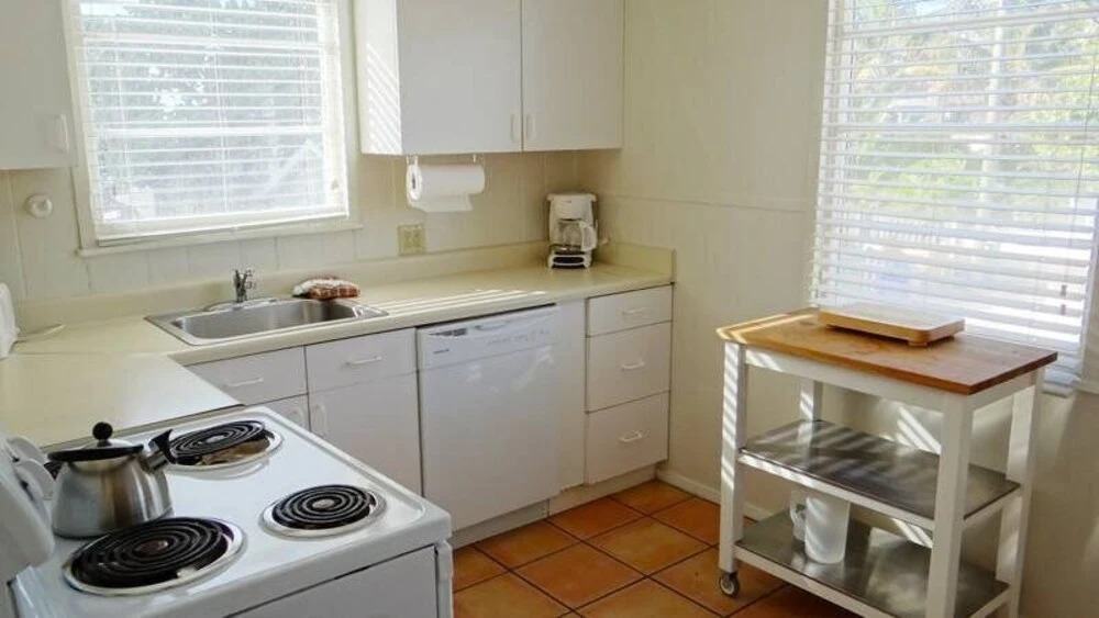 106 30th St 4 Bedroom Home