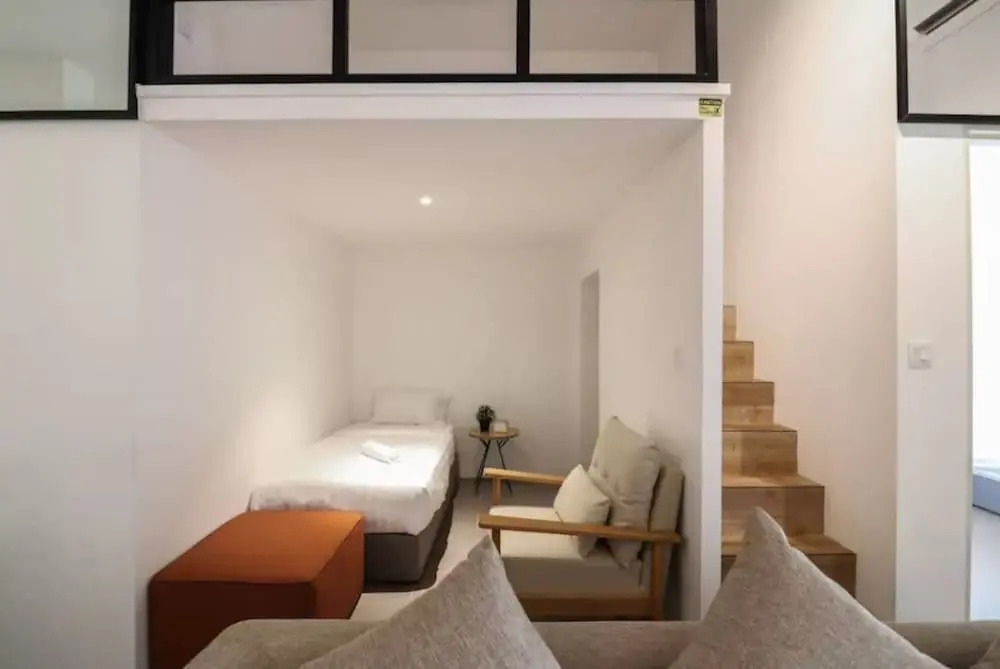 Cozy 2BR With Mezzanine in Bangsar - 7 Guests!