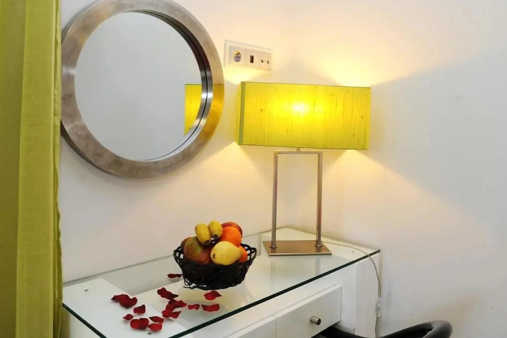 Studio in Vila Baleira, With Wonderful sea View, Shared Pool and Furnished Balcony - 400m From the Beach