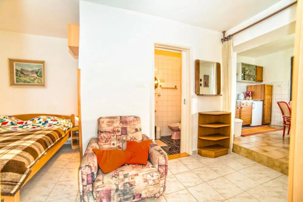 Apartment Reisman / One Bedroom A1