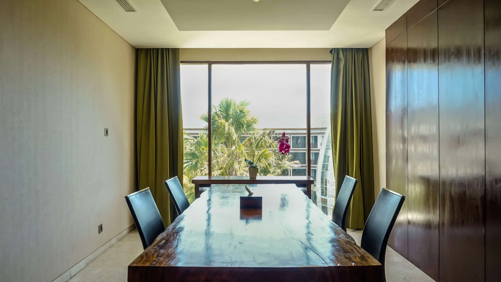 Двухместный люкс Presidential (двуспальная кровать) в Golden Tulip Jineng Resort Bali