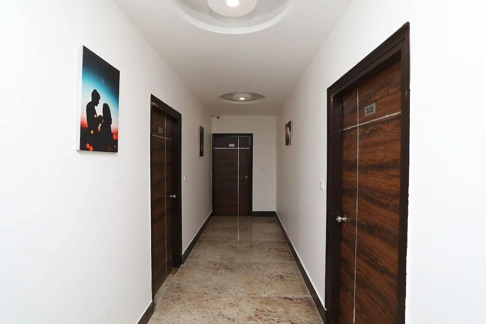 Hotel Sky Bridge by OYO Rooms