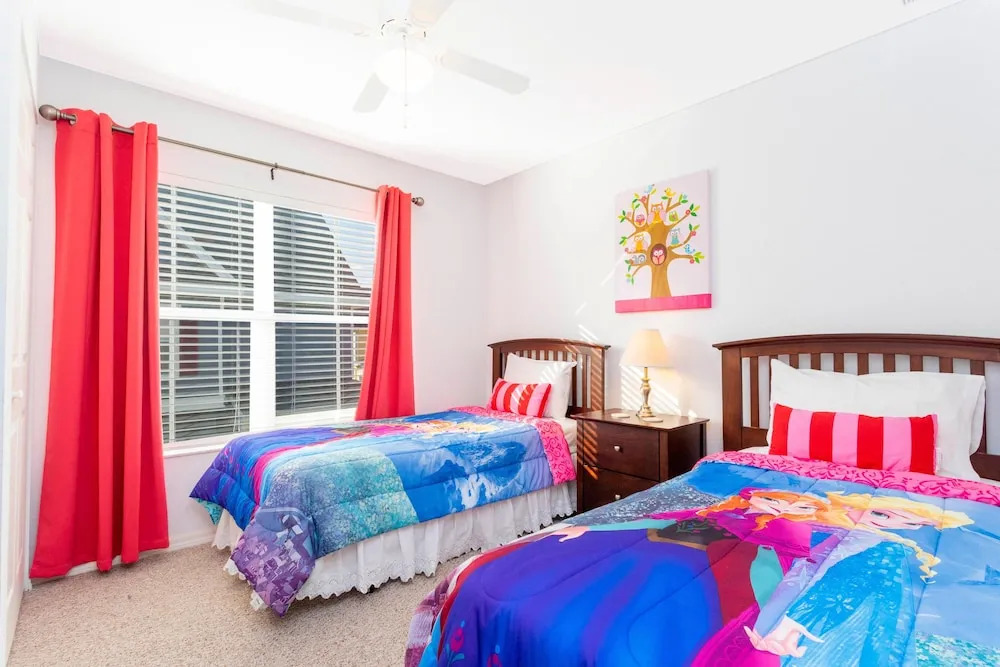 2614 LC - Seven Dwarfs - Amazing 4 Bed Townhome