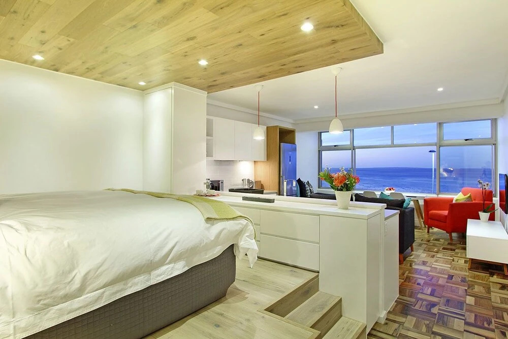 Afribode's Paula's Oceanview Studio