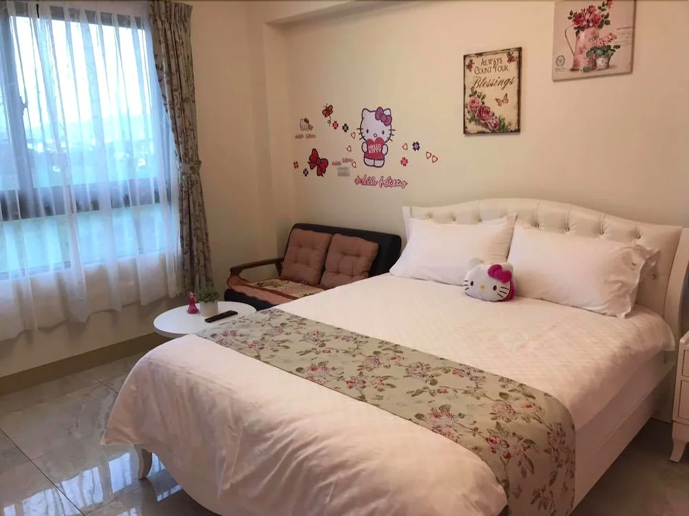 Crown Home