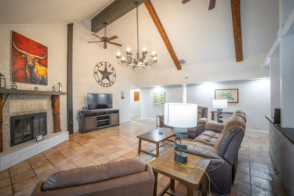 Serenity Point At Canyon Lake 4 Bedroom Home