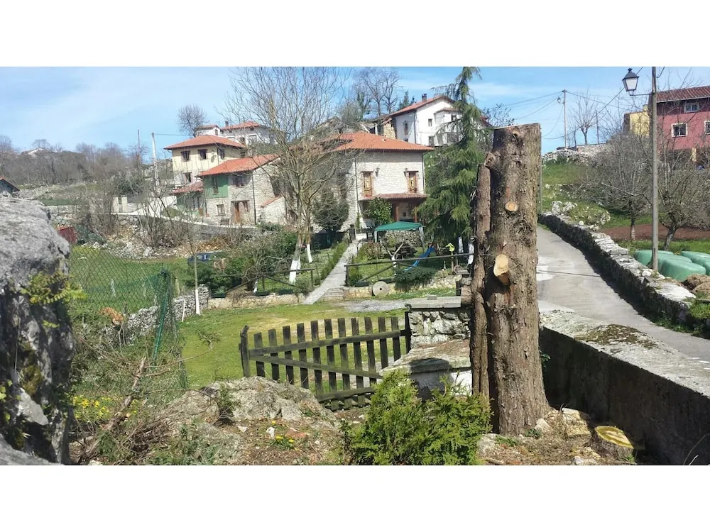 Cosy Holiday Home in Ortiguero With Barbeque