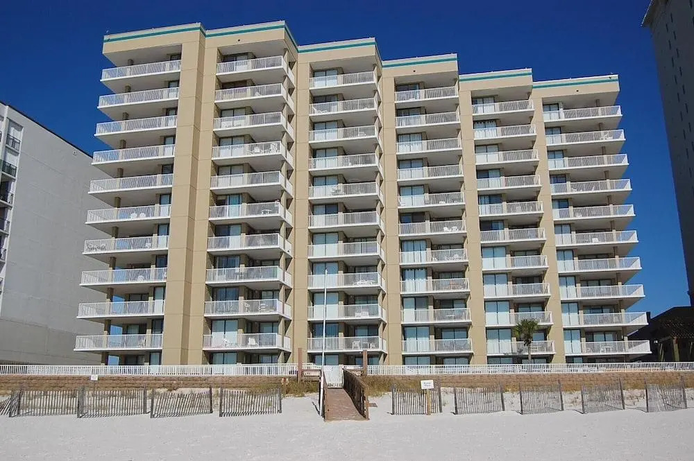 Romar Place 303