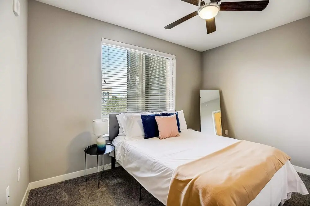 FRONTDESK Five Two At Highland Apts Downtown Austin