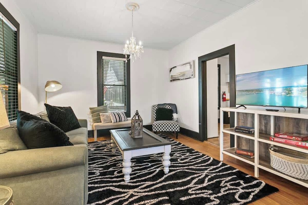 Pet Friendly Bungalow in St Augustine