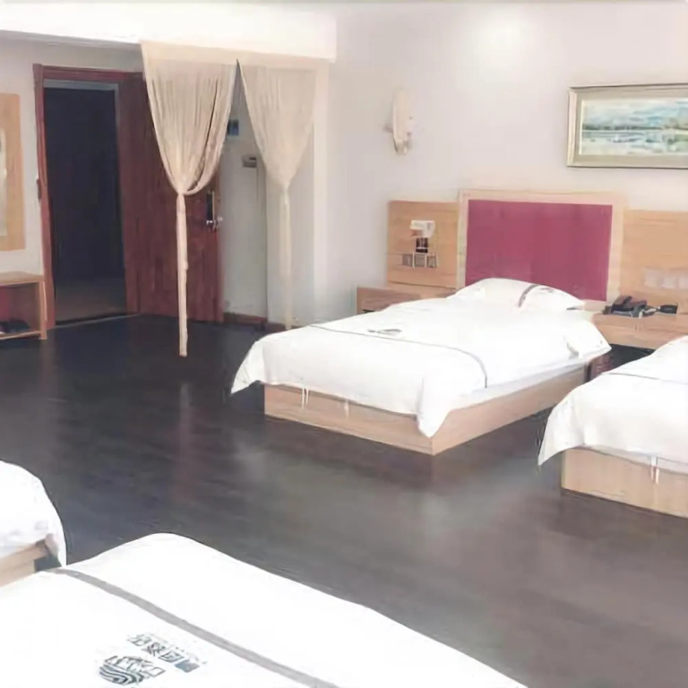 Sunny Hotel