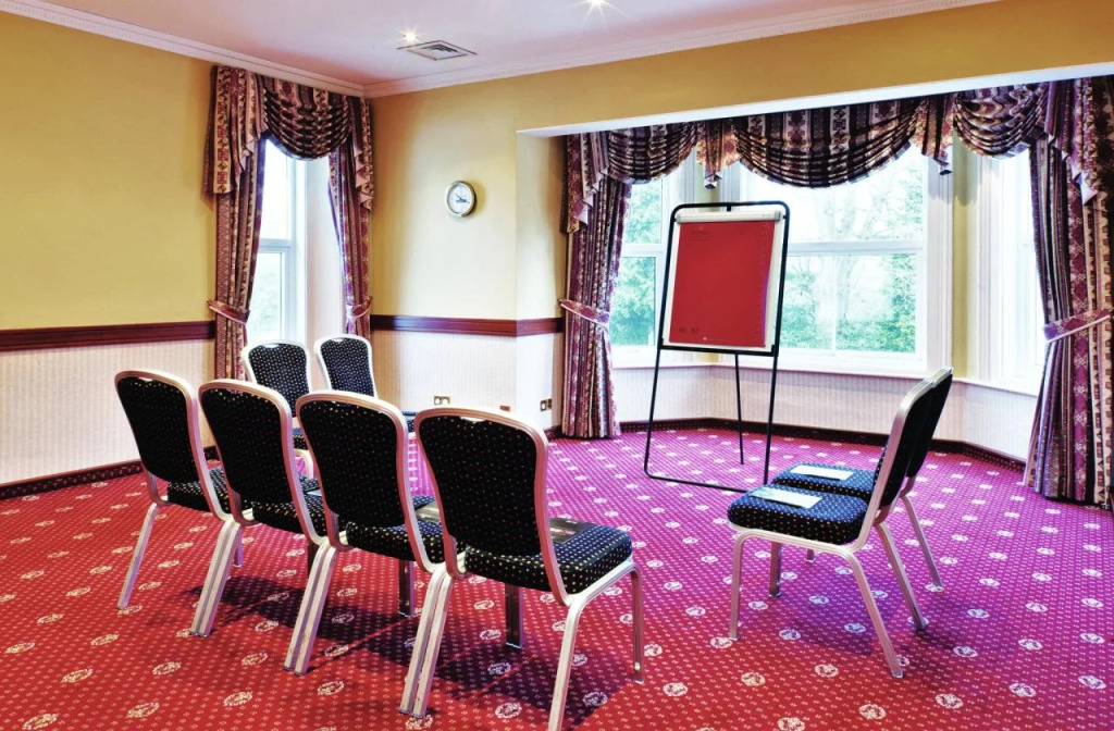 Copthorne Effingham Gatwick Hotel