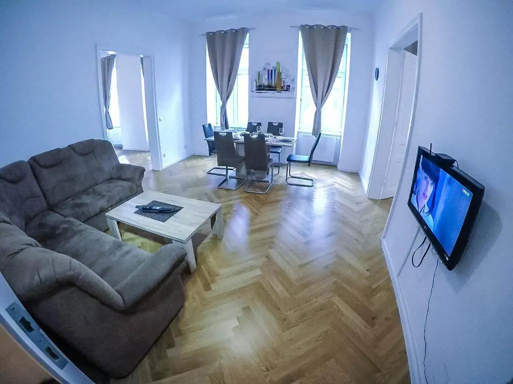 Raimond Apartment Ottakring Top 14